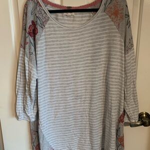 Cupio Light Gray & White Striped Raglan Top with Floral Sleeves